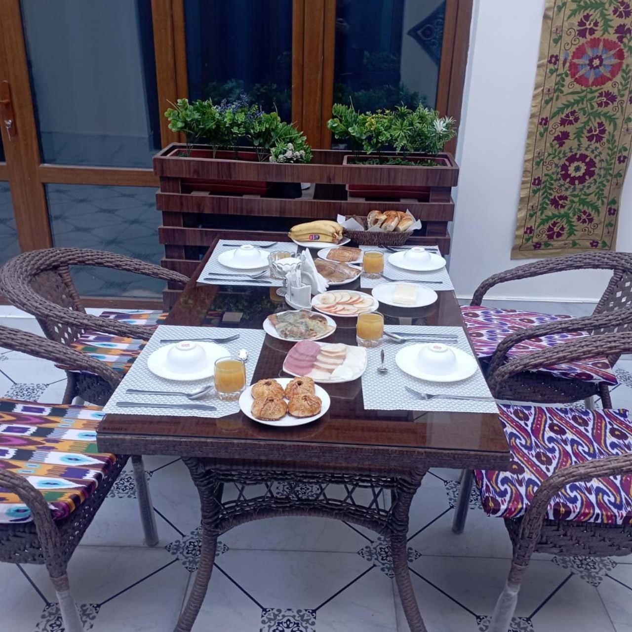 Art Suzani Hotel Buxoro Luaran gambar